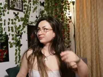 Bongacams Private Sex Chat of NaughtYHomemadE