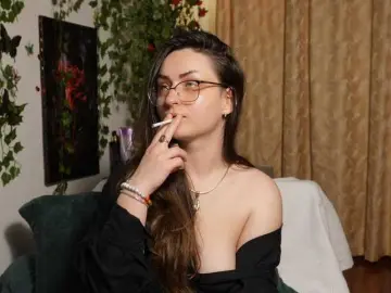 Bongacams Free Porn Cam of NaughtYHomemadE