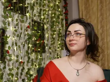 Bongacams Private Sex Chat of NaughtYHomemadE