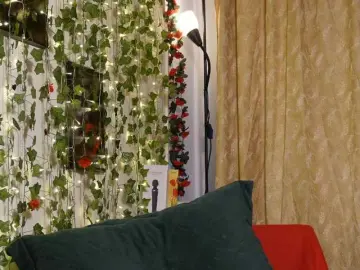 Bongacams Free Porn Cam of NaughtYHomemadE