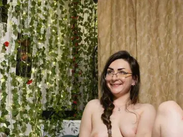Bongacams Sex Chat of NaughtYHomemadE