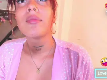 Bongacams Free Porn Cam of KarlaaDoll