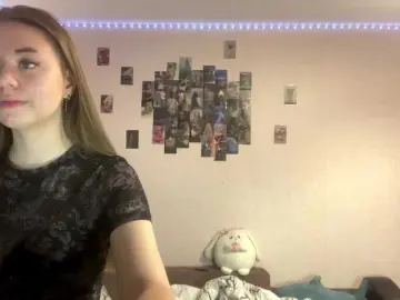 Bongacams Watch Live Sex Cams of EvalynDetrick