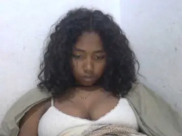 Bongacams Watch Live Sex Cams of ShafirYoung