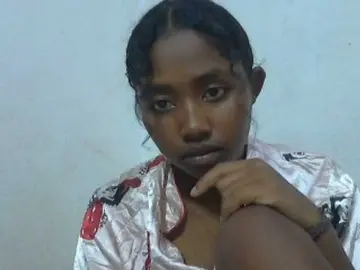 Bongacams Sex Cam of ShafirYoung