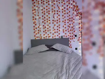 Bongacams Adult Video Chat of FOX69LOVE