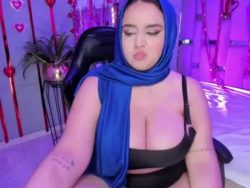 Bongacams Free Porn Cam of ThanaHaluff