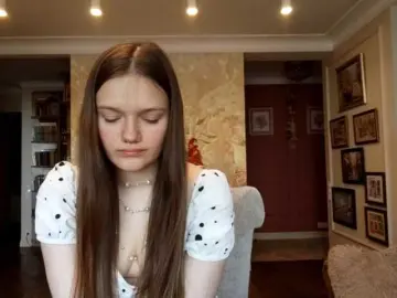 Bongacams Watch Live Sex Cams of ElenaKeel