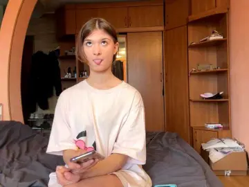 Bongacams Free Porn Cam of LydiaChey