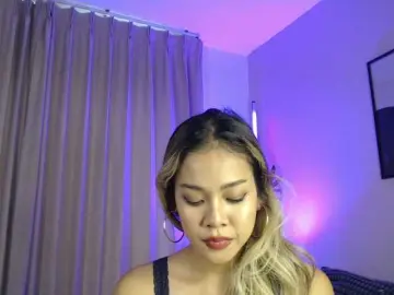 Bongacams Free Porn Cam of lilypeachxxx
