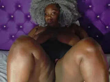 Bongacams Private Sex Chat of ebony-NeighborMoans