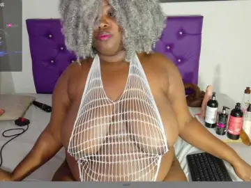 Bongacams Watch Live Sex Cams of ebony-NeighborMoans