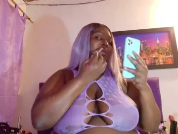 Bongacams Free Porn Cam of ebony-NeighborMoans
