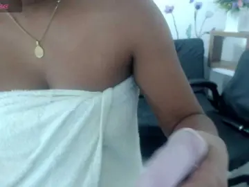 Bongacams Live Sex Cam of elly-willis