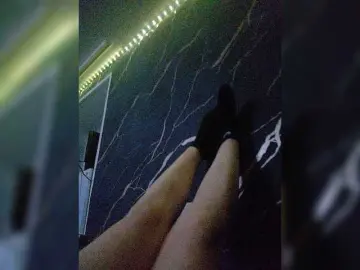 Bongacams Live Sex Cam of GirlWithACrystal