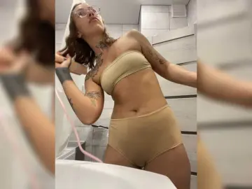 Bongacams Sex Chat of IRAONIC