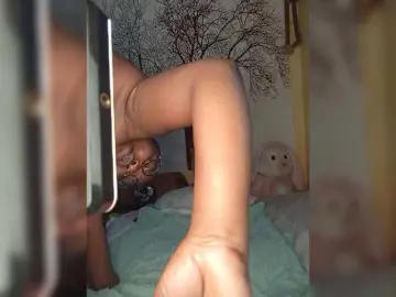 Bongacams Free Live Porn of COUGAR-AND-CUB