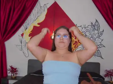 Bongacams Private Sex Chat of Lia-Avalonn