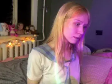 Bongacams Best live sex cam show of sexycute18