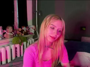 Bongacams Nude Webcam of sexycute18