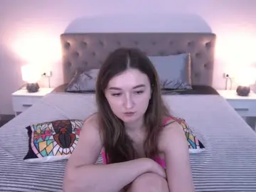 Bongacams Private Sex Chat of CyrenaLuxe