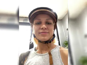 Bongacams Best live sex cam show of BubaLeh666