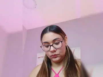 Bongacams Watch Live Sex Cams of AlannaRousse