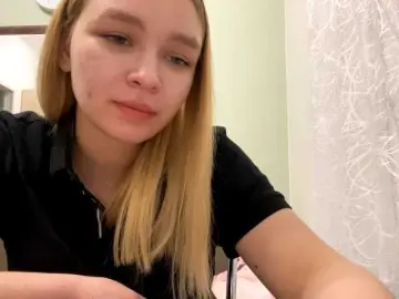 Bongacams Watch Live Sex Cams of HerminiaLanting