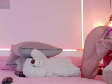 Bongacams Free Porn Cam of LeiaStone