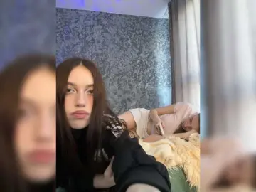 Bongacams Watch Live Sex Cams of TwinXXL