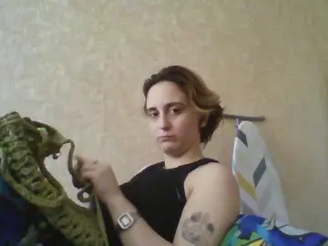 Bongacams Live Sex Cam of Emaprincessa