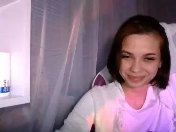 Bongacams Watch Live Sex Cams of MiraLaPics