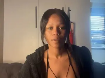 Bongacams Nude Webcam of SexyBaddie