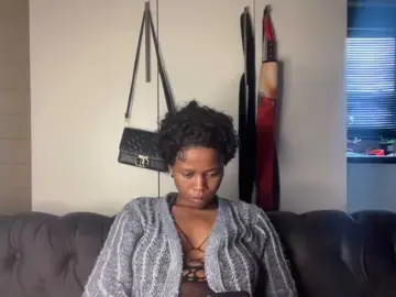 Bongacams Nude Webcam of SexyBaddie