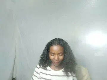 Bongacams Live Porn of LandiQueen12