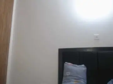 Bongacams Nude Webcam of Paradisedoll