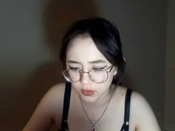 Bongacams Live Porn of MyrleHenggeler