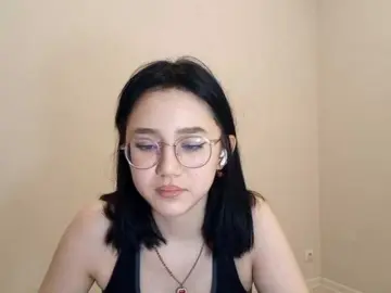 Bongacams Live Porn of MyrleHenggeler