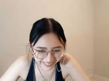 Bongacams Watch Live Sex Cams of MyrleHenggeler