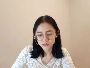 Bongacams Private Sex Chat of MyrleHenggeler