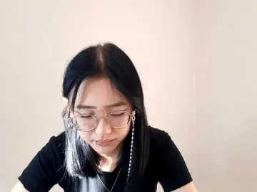 Bongacams Free Porn Cam of MyrleHenggeler