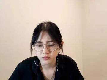 Bongacams Free Porn Cam of MyrleHenggeler