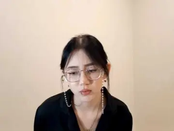 Bongacams Live Sex Cam of MyrleHenggeler