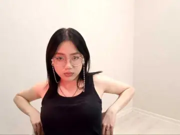 Bongacams Sex Cam of MyrleHenggeler