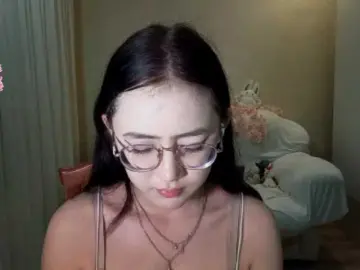 Bongacams Watch Live Sex Cams of MyrleHenggeler