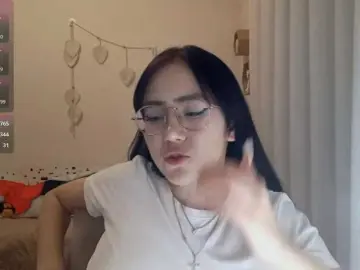 Bongacams Nude Webcam of MyrleHenggeler