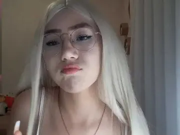 Bongacams Sex Cam of MyrleHenggeler