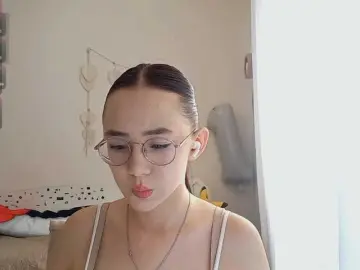 Bongacams Nude Webcam of MyrleHenggeler