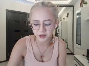 Bongacams Best live sex cam show of MyrleHenggeler