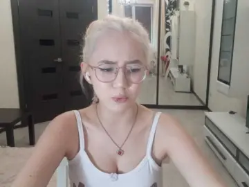 Bongacams Sex Cam of MyrleHenggeler